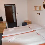 Horec 게스트하우스 Králiky