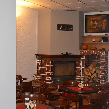 Horec 招待所 Králiky